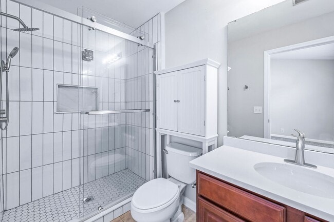 Building Photo - 205 Sonata Cir