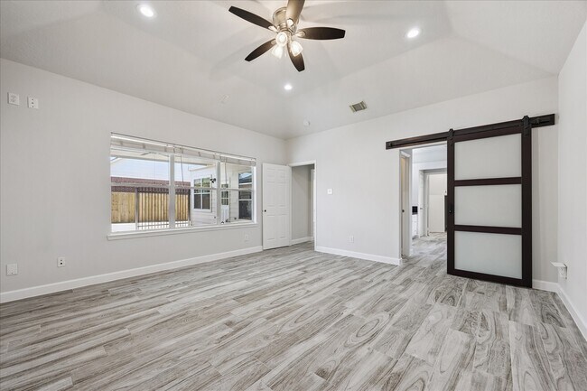 Building Photo - 3214 Trotwood Ln