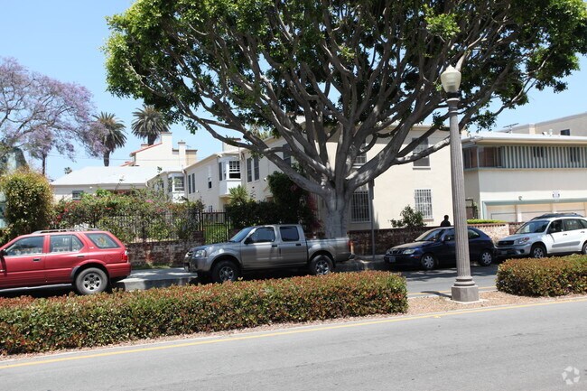 Primary Photo - 1029 2nd St