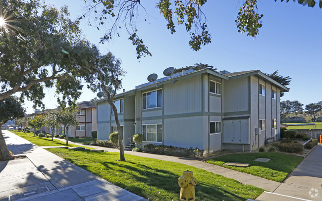 Building Photo - Marina Del Sol Apartments