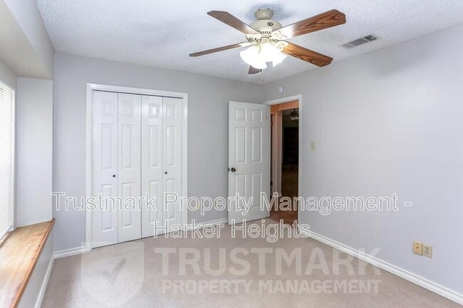 Building Photo - 1505 Spicewood Cir