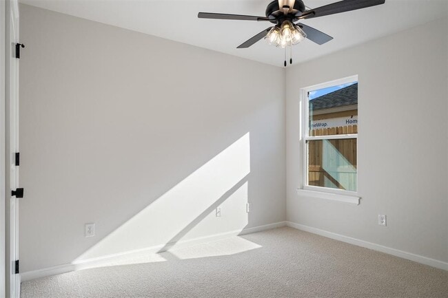 Building Photo - 3400 Piney River Dr