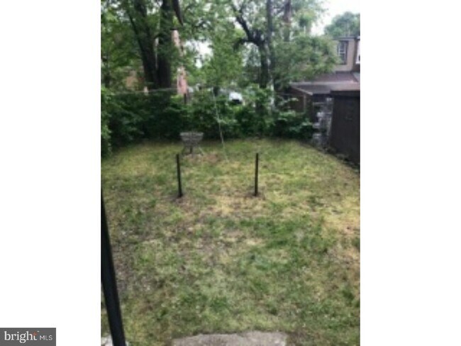 Building Photo - 229 N 9th St