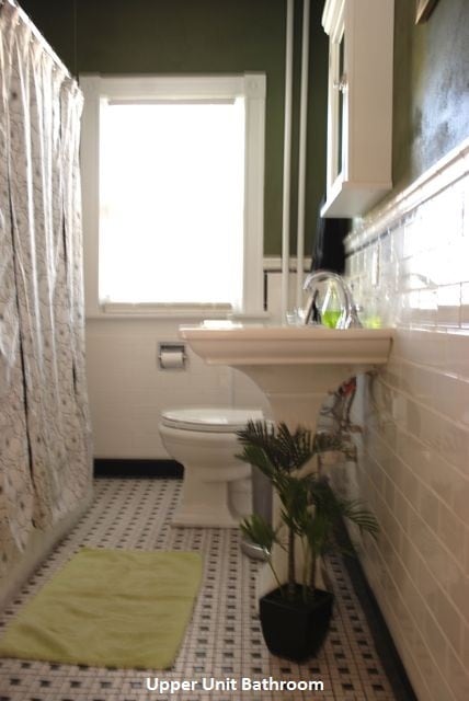 Bathroom - 3264 N Downer Ave