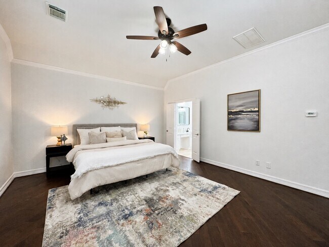 Building Photo - 3301 Elm Creek Dr