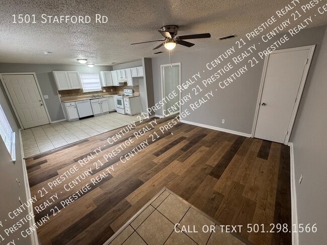 Building Photo - 1501 Stafford Rd