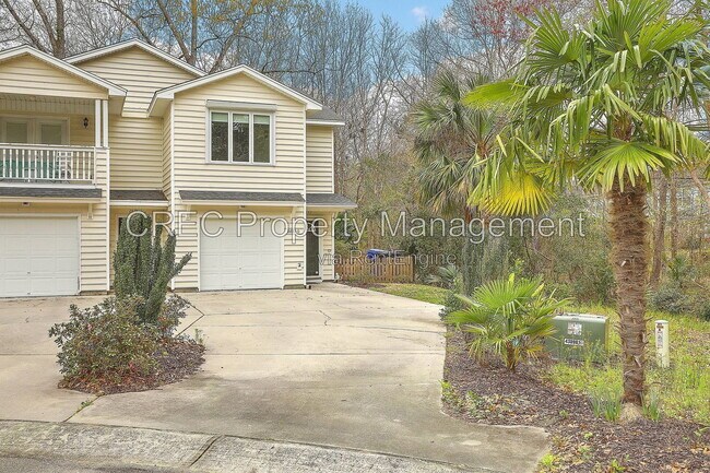 Building Photo - 2882 Mackenzie Ct