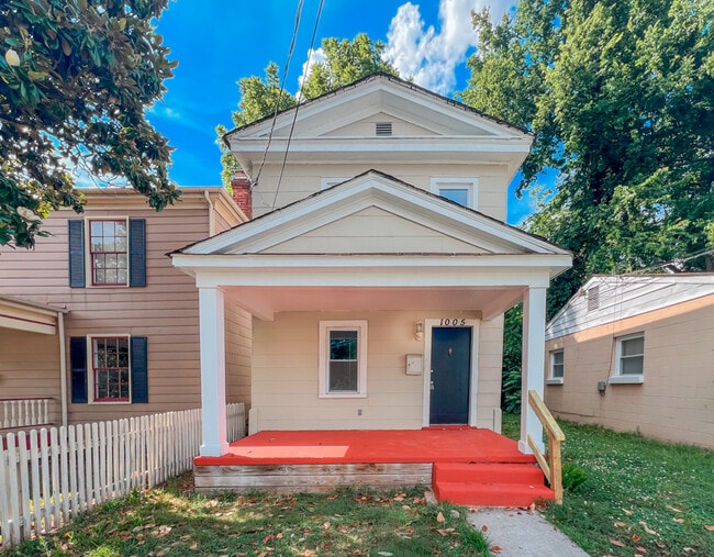 Building Photo - 1005 Maplewood Ave