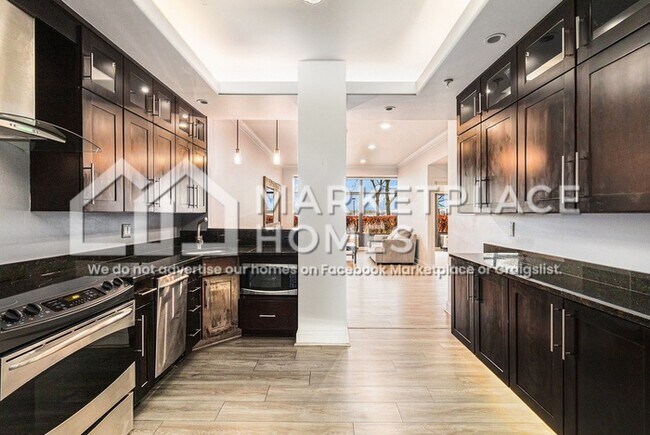 Building Photo - 300 Riverfront Dr