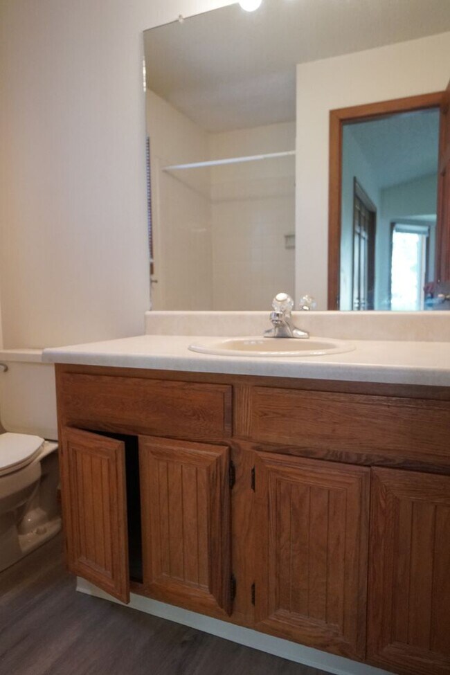 Building Photo - 1155 Popes Valley Dr