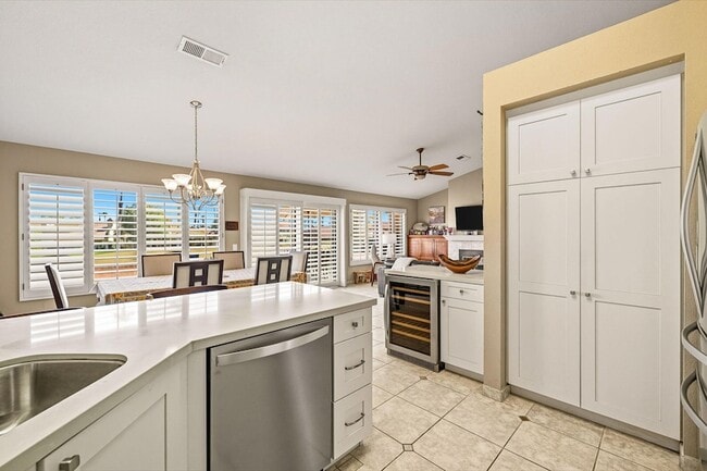 Building Photo - 42654 Sand Dune Dr