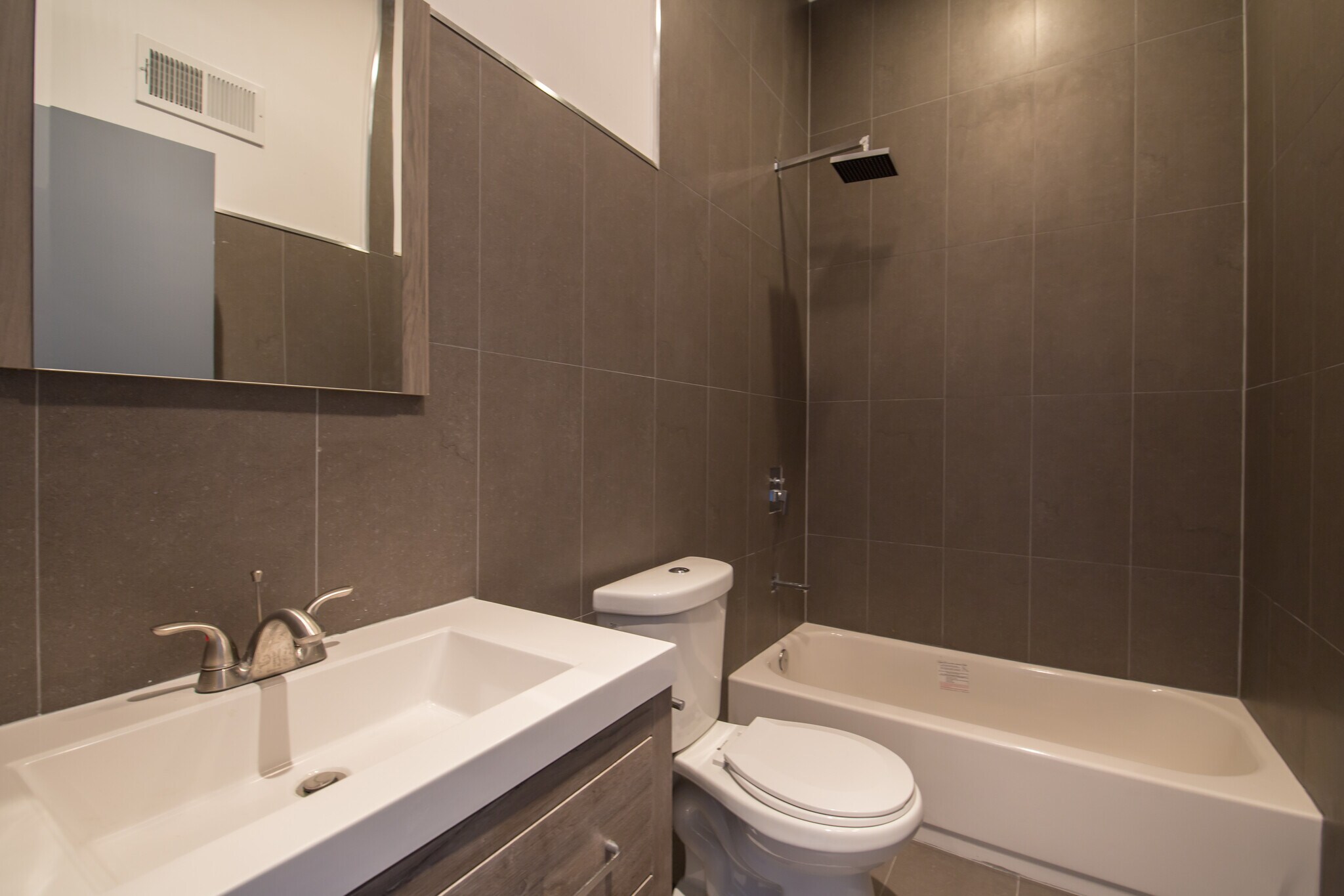 Building Photo - 1441 N 7th St