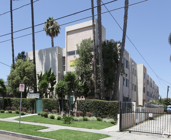 E. Victor Villa 555 W 92nd St Los Angeles CA 90044 Apartment Finder