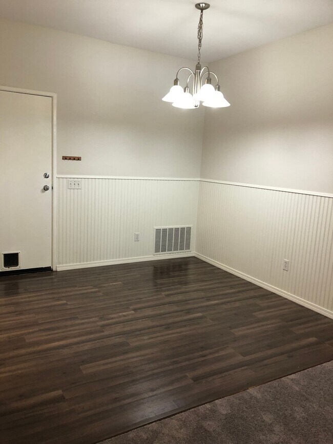 Building Photo - For Lease - 2 Bed/2Ba unit in Portola Hills!