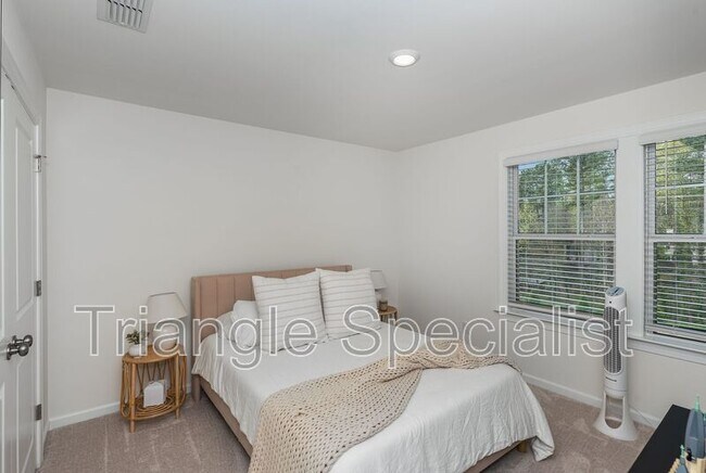 Building Photo - 6946 Leesville Rd