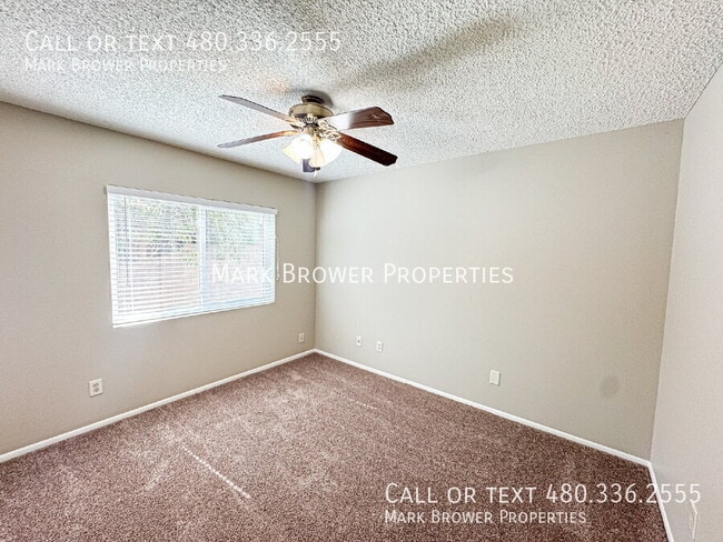 Building Photo - 2315 W El Alba Way