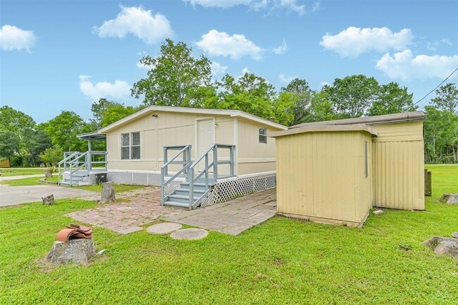 Building Photo - 1749 Max Rd