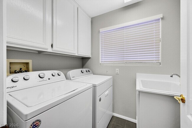 Building Photo - 1038 Twin Berry Ct