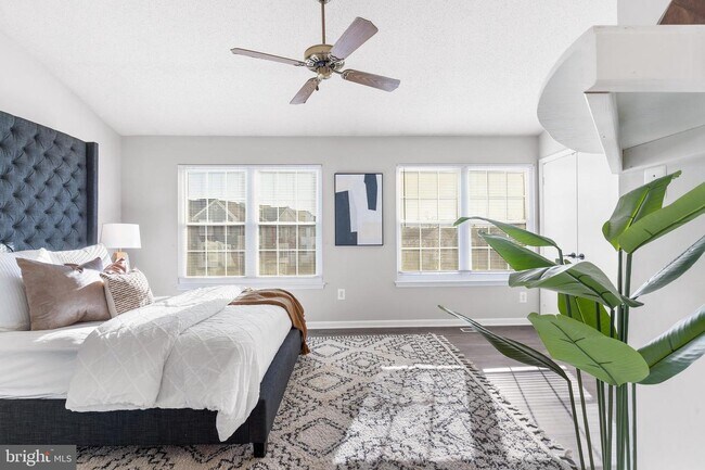 Building Photo - 7820 Somerset Ct