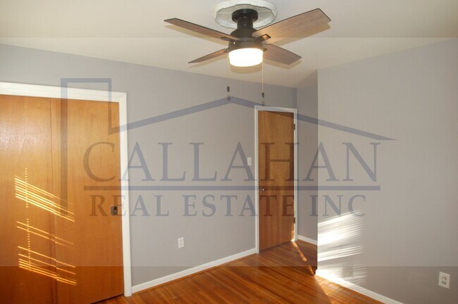 Building Photo - Updated Sherwood 3 bed 2 bath