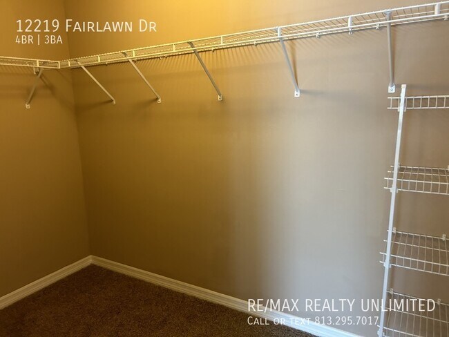 Building Photo - 12219 Fairlawn Dr