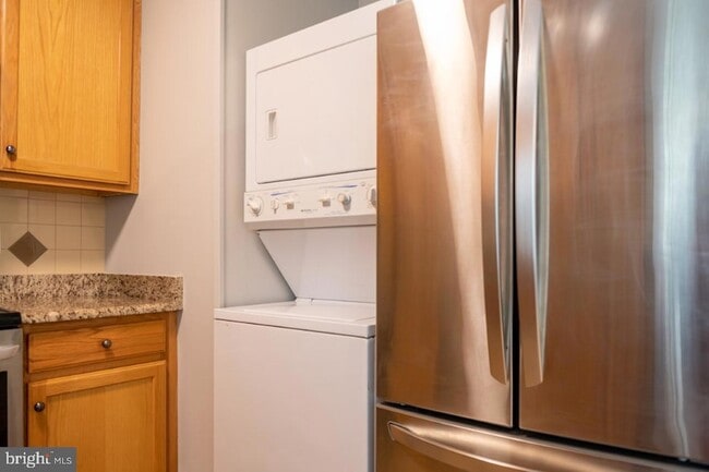 Building Photo - 1640 Westwind Way