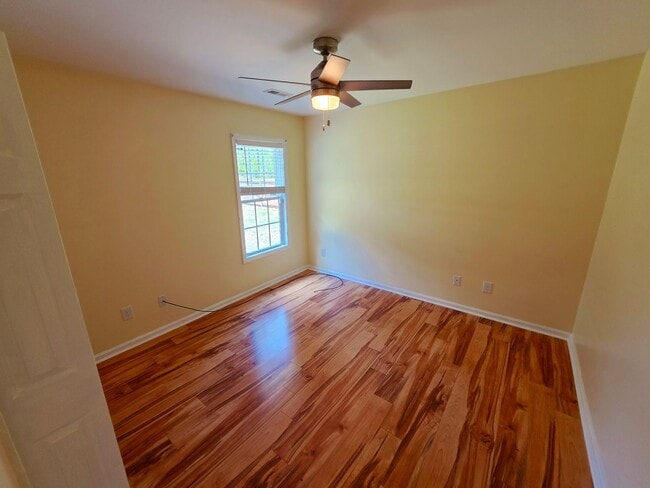 Building Photo - 4Br, 2Ba in Ashbury Park!