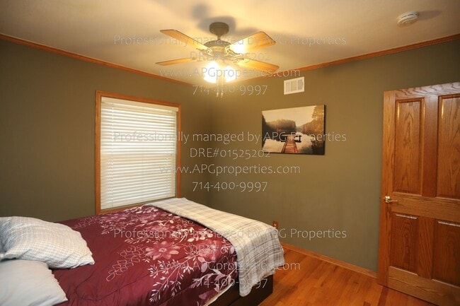 Building Photo - 11441 Park Ln