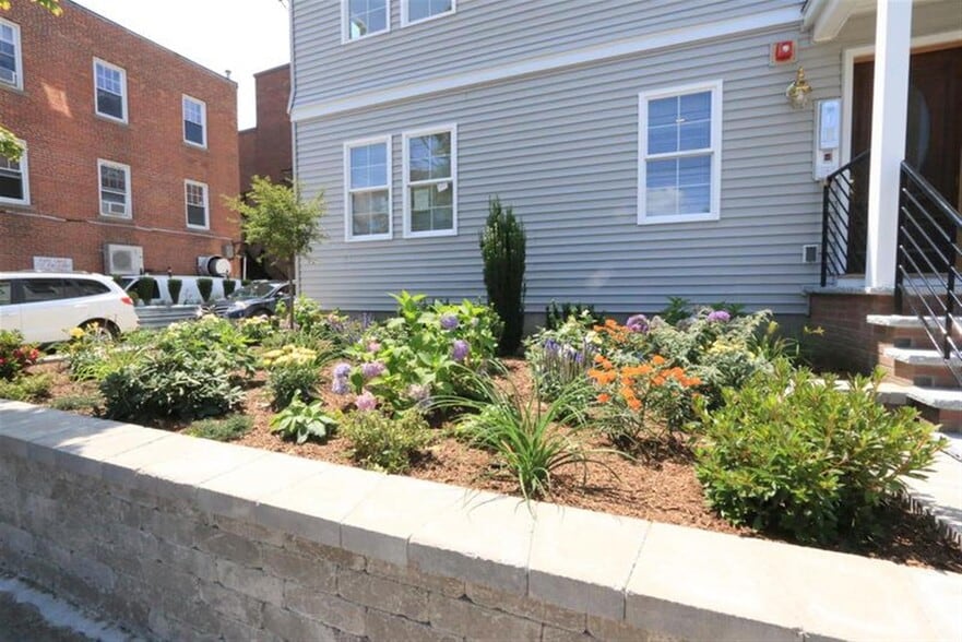 Building Photo - 221 Massachusetts Ave