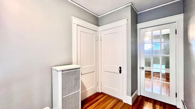 Building Photo - 63 Holyoke St