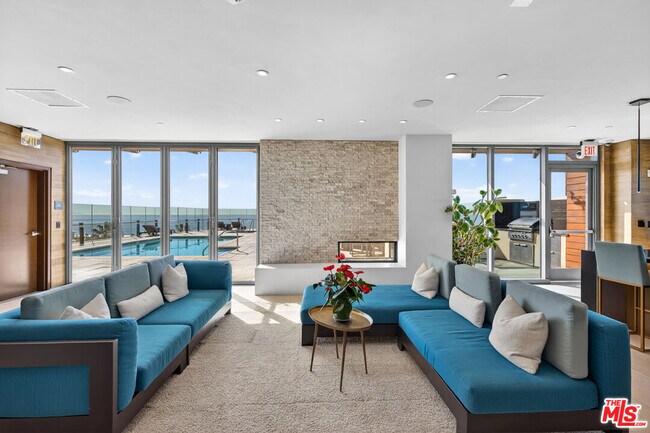 Building Photo - 1755 Ocean Ave