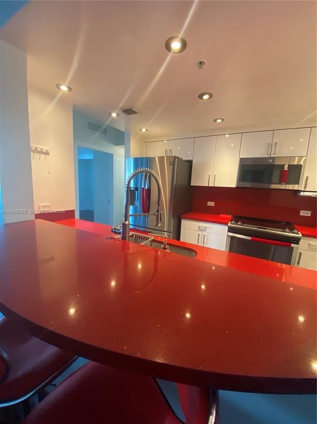 Building Photo - 117 NW 42nd Ave