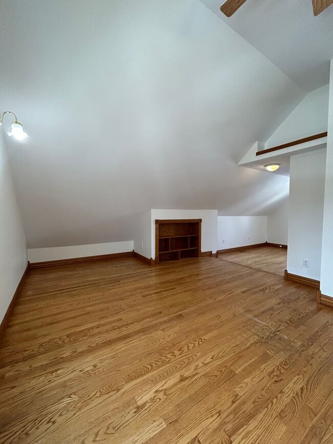 Building Photo - Beautiful 2 Bedroom 2 Bathroom House