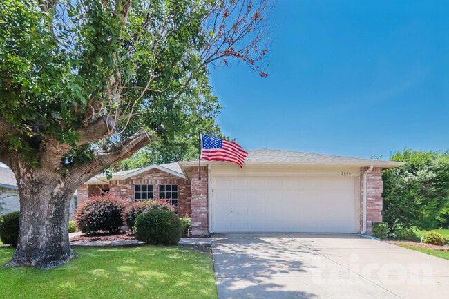 Building Photo - 2636 Peach Dr