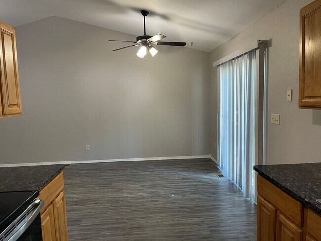 Building Photo - KU3-Osage Duplex 3