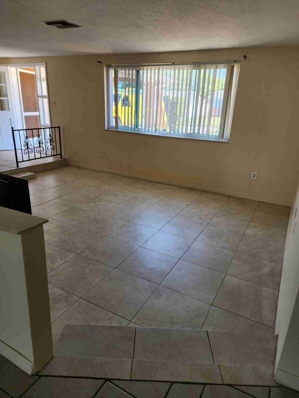 Building Photo - 5653 Andrea Dr