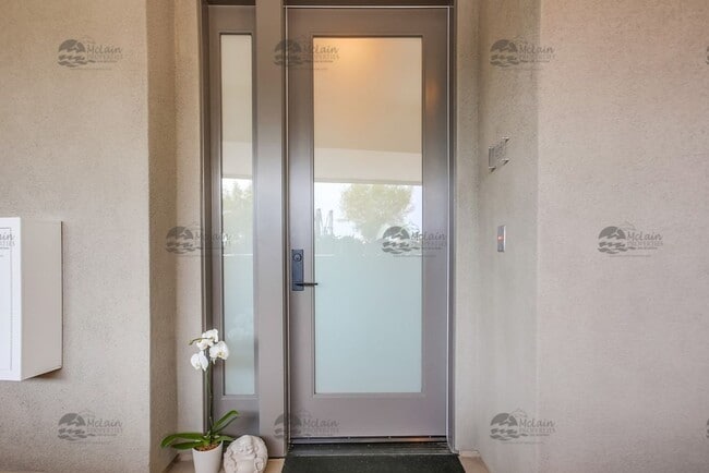 Building Photo - LUXURY 2 Bedroom with AC and Washer/Dryer, DOWNTOWN CARLSBAD VILLAGE