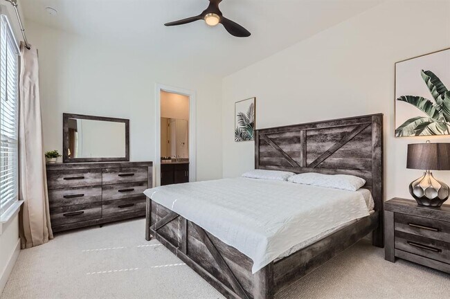 Building Photo - 4912 Risana Bend