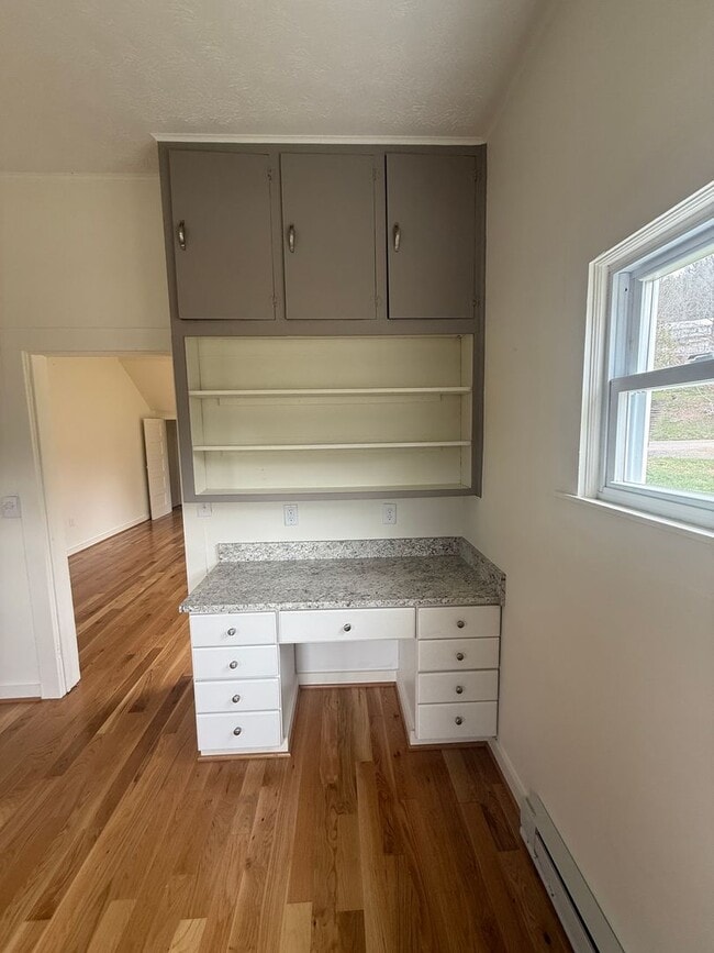 Building Photo - oliv3574