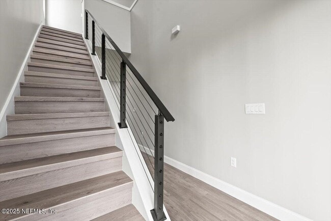 Building Photo - 5405 Heckscher Dr