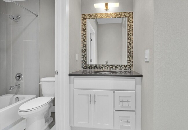 Building Photo - $2,895.95- 2 Bed/2.5-bathroom Townhome in Denver with Rooftop Deck!