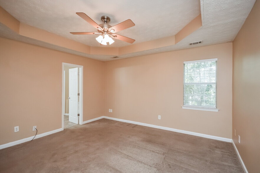 Building Photo - 130 Branchwood Dr