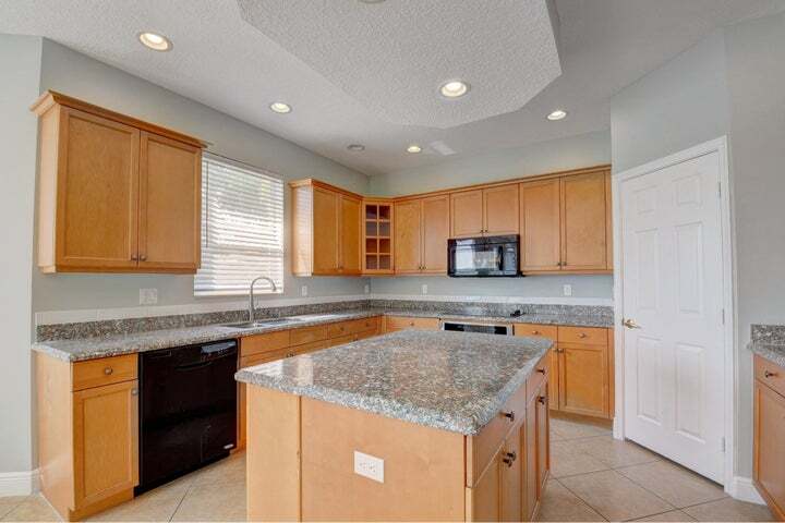 Building Photo - 9860 Woolworth Ct