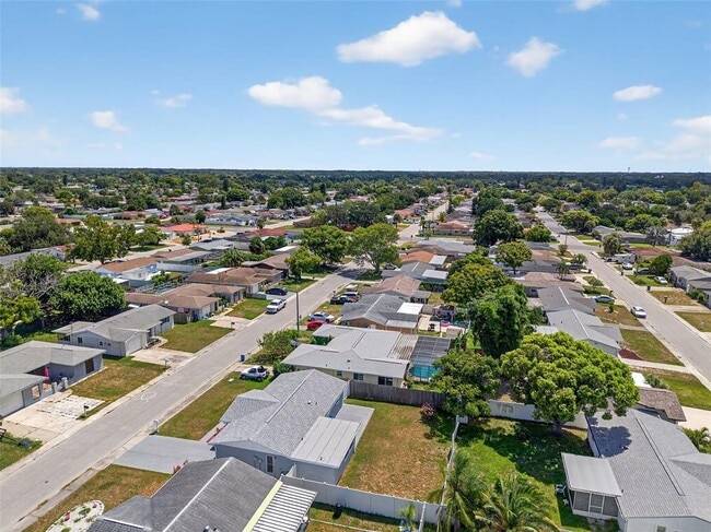 Building Photo - 7104 Castanea Dr