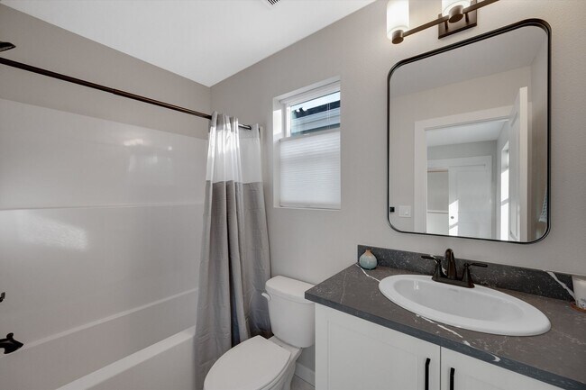 Building Photo - Move In Special Up to 3 Months Free- Newbe...