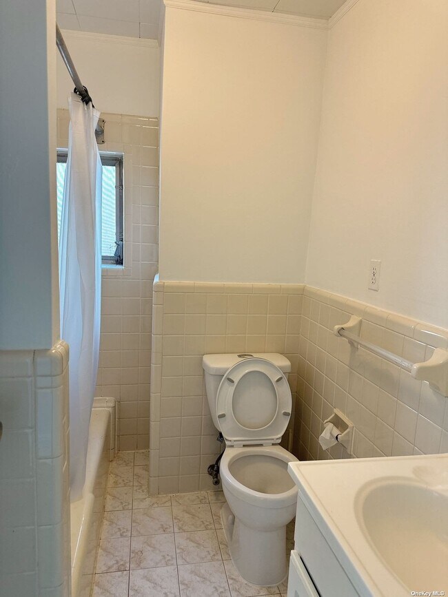 Building Photo - 89-07 91st Ave