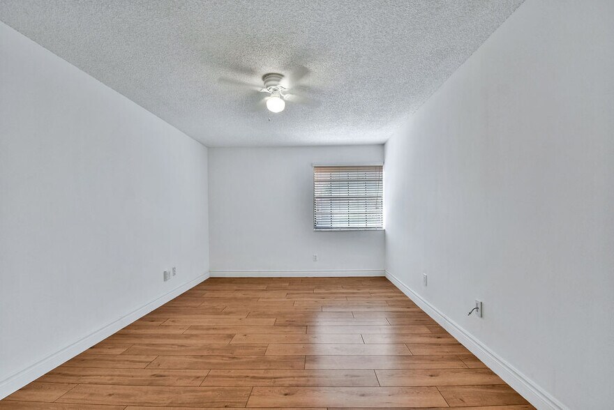 Building Photo - 3501 Magellan Cir
