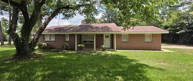 Building Photo - 502 Chambliss St