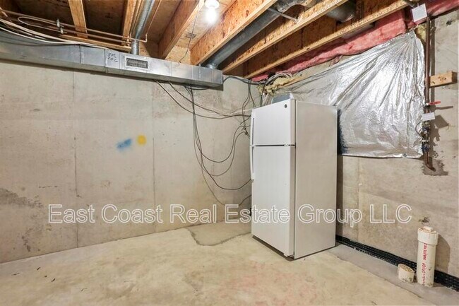 Building Photo - 9114 Ridgefield Ln