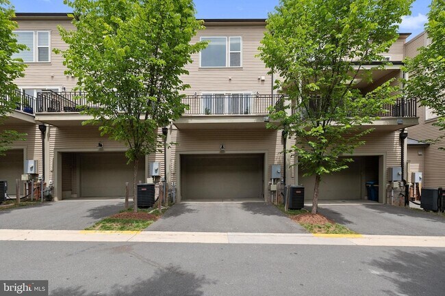 Building Photo - 42289 Porter Ridge Ter